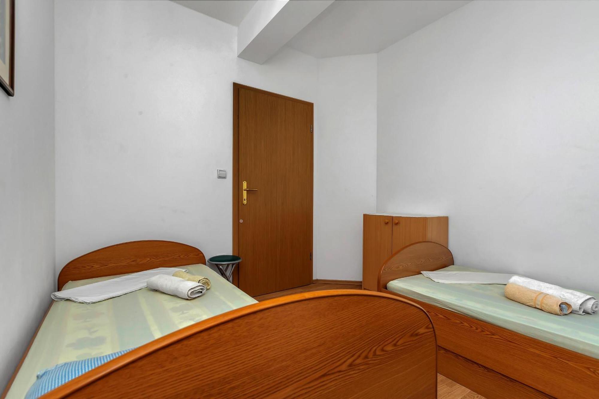 Apartments Vele Makarska Exterior foto
