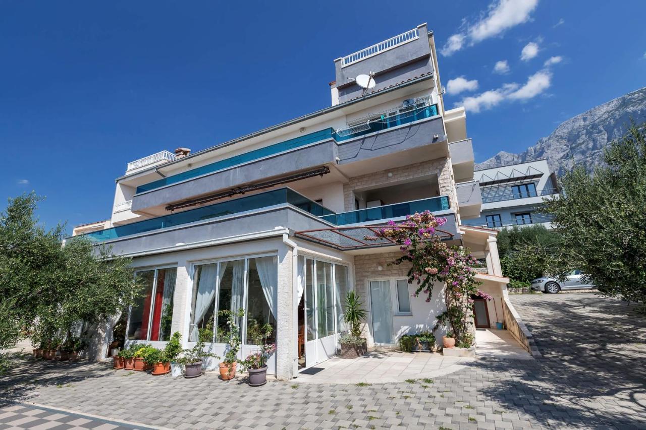 Apartments Vele Makarska Exterior foto